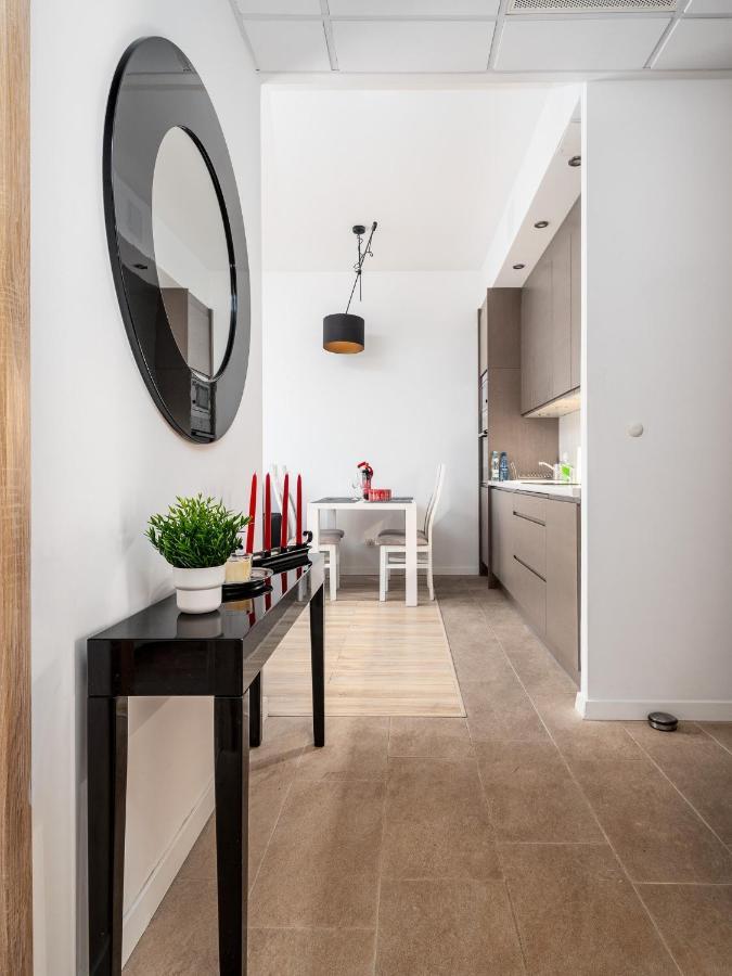 Kasprzaka Street Apartment Warsaw