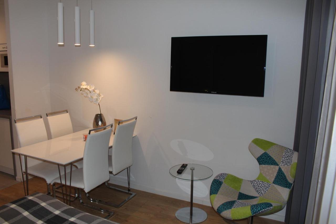 Kasprzaka Street Apartment *